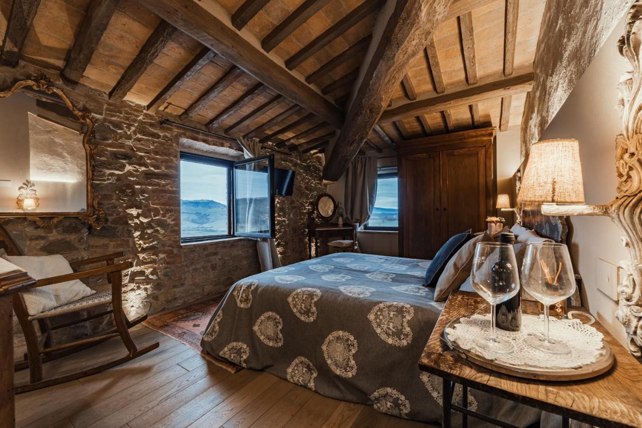 Agriturismo Poggio Il Castellare Монтальчино Экстерьер фото